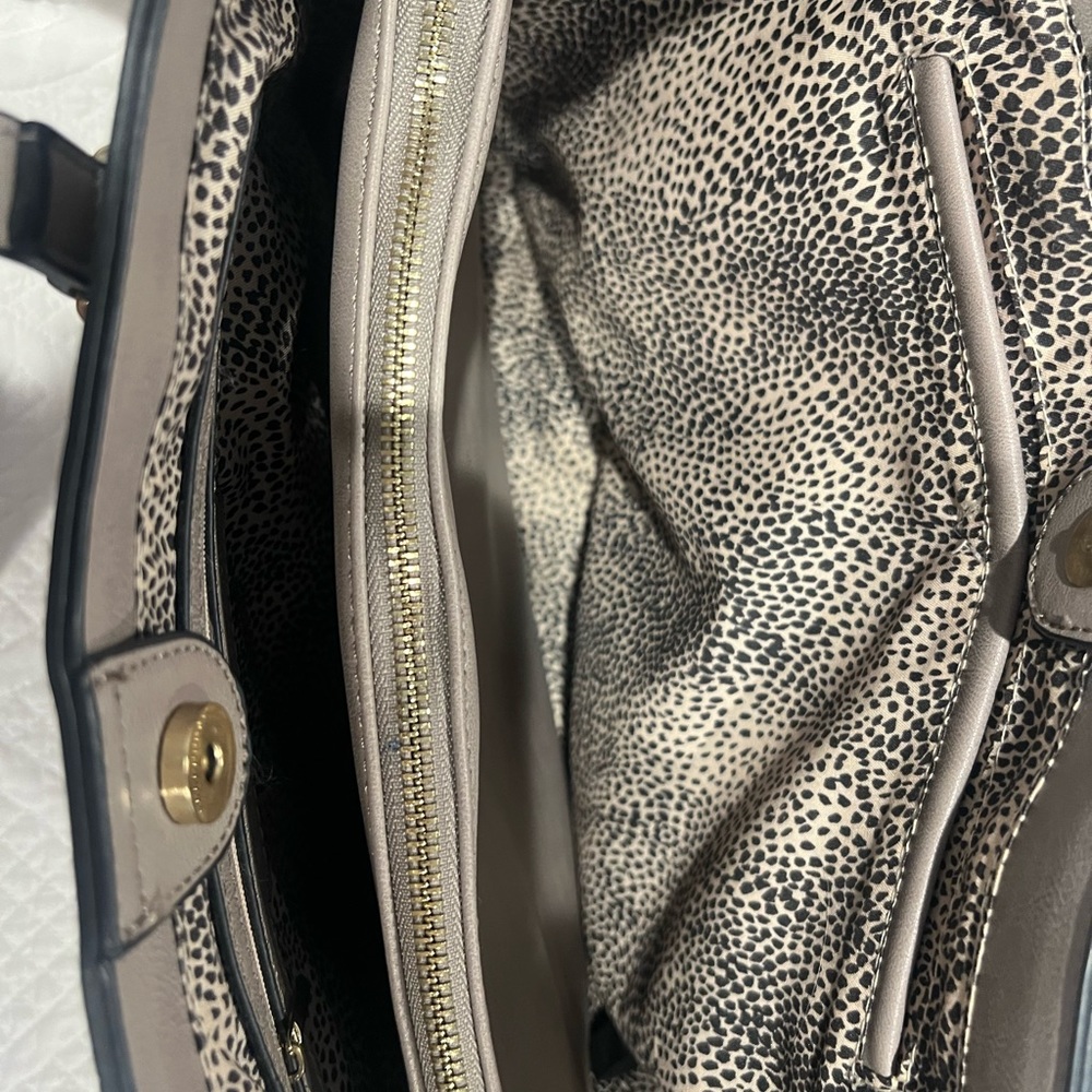 Sole Society work bag with laptop sleeve. Great condition. Functional pockets. - Picture 4 of 5